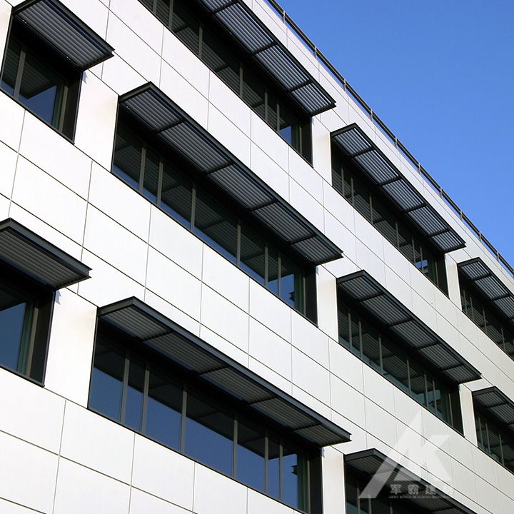 ¿Qué es el muro cortina de chapa de aluminio?