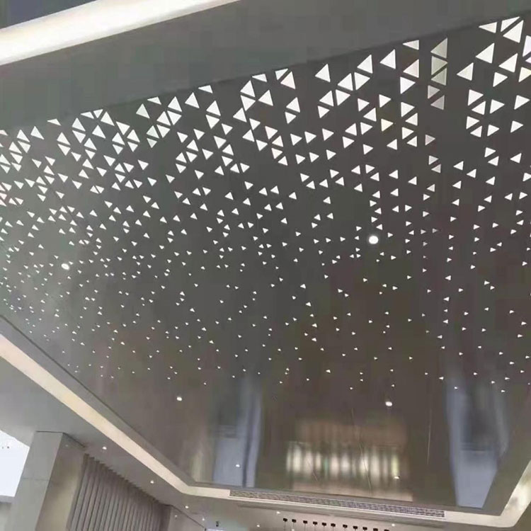 Techo de metal de paneles falsos de aluminio perforado artes